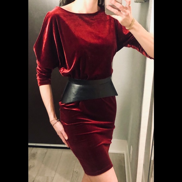 Y2K designer Sexy stretch shoulder cut out wine velvet or maternity dress - Picture 3 of 7